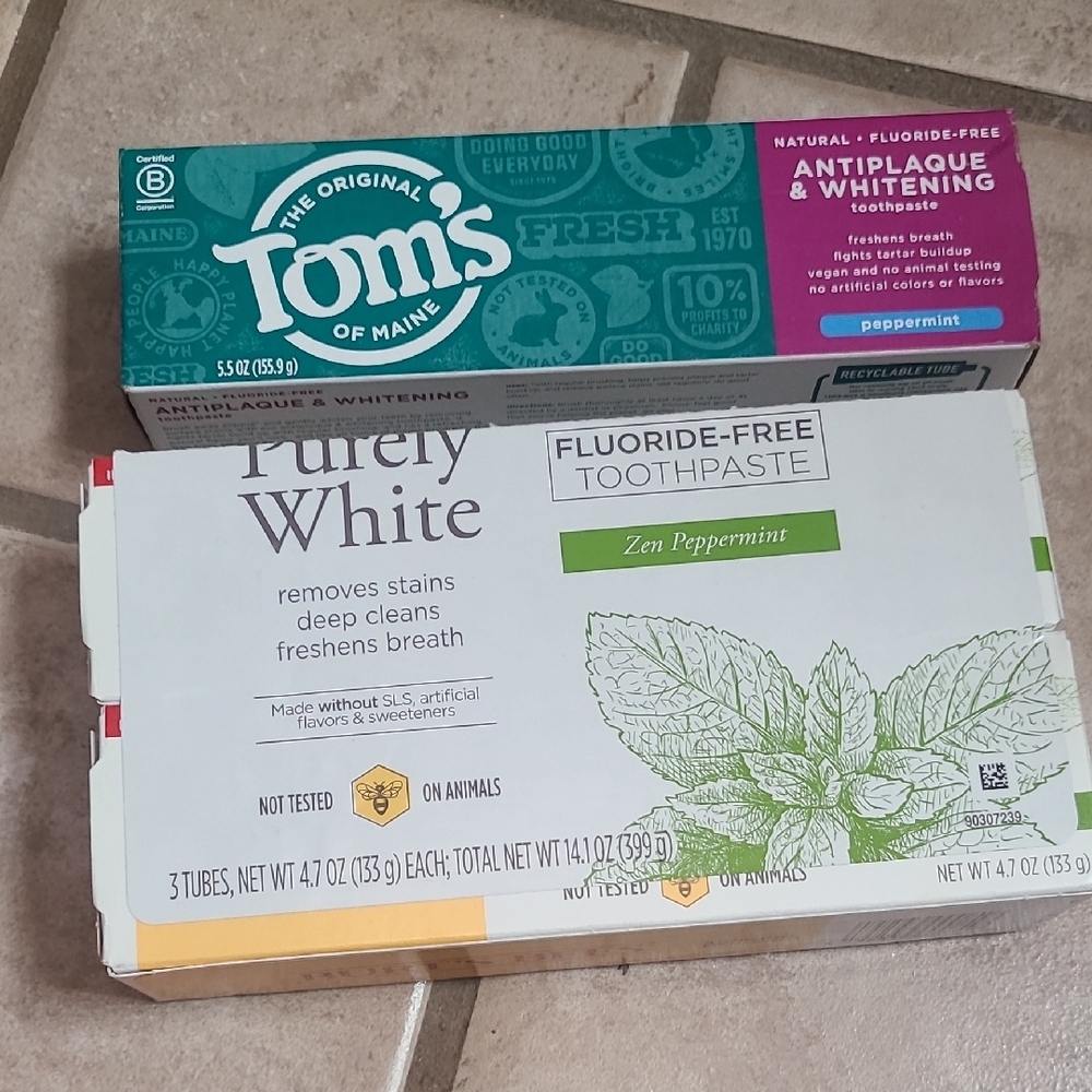 Bundle of 3 Fluoride-Free Toothpaste 1 Tom's of Maine & 2 Burt's Bees